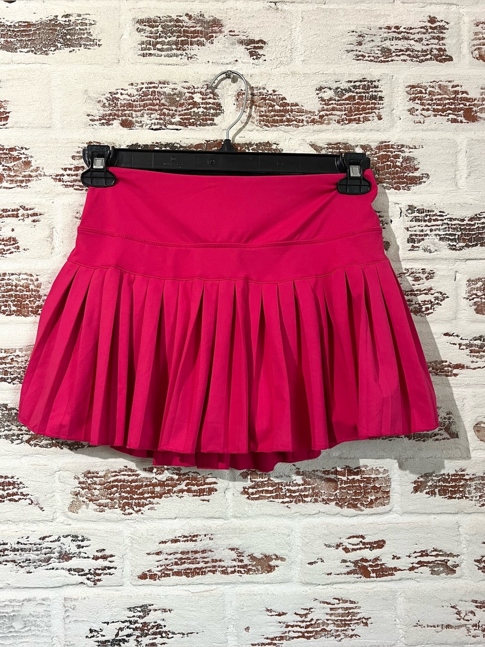 Gold Hinge Pleated Tennis Skirt Skorts Vibrant Hot Pink Pockets Athletic Sport M